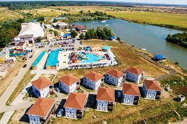 Продается загородная база отдыха с аквапарком в 40 км от г. Краснодар.