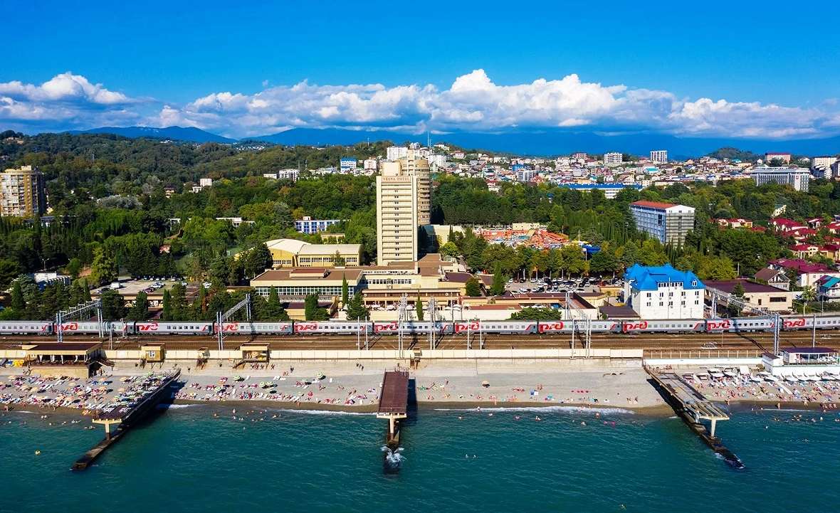 APARTMENTS FOR SALE IN AK VESNA "VESNA HOTEL" IN SOCHI, ADLER - A COMPLEX OF BUSINESS CLASS APARTMENTS SPRING 100 METERS FROM THE SEA IN SOCHI  ADLER