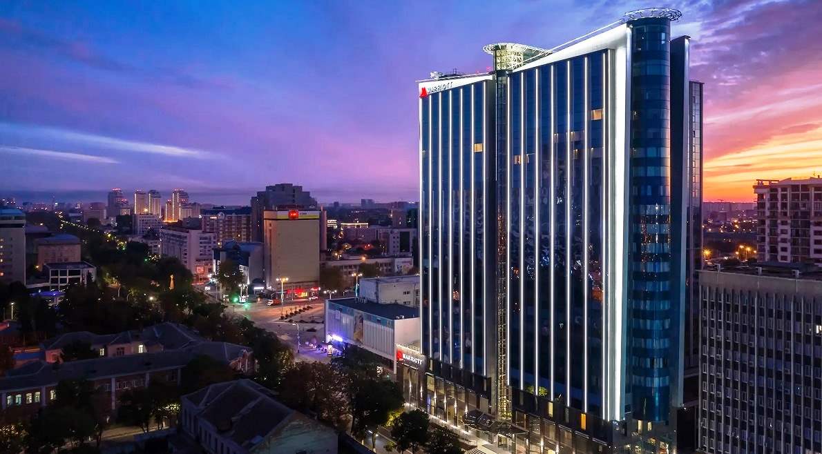 Продажа элитных гостиниц, отелей в Краснодаре от 100 млн р, купить 